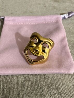 Vintage Joan Rivers GoldTone Brooch/Pin